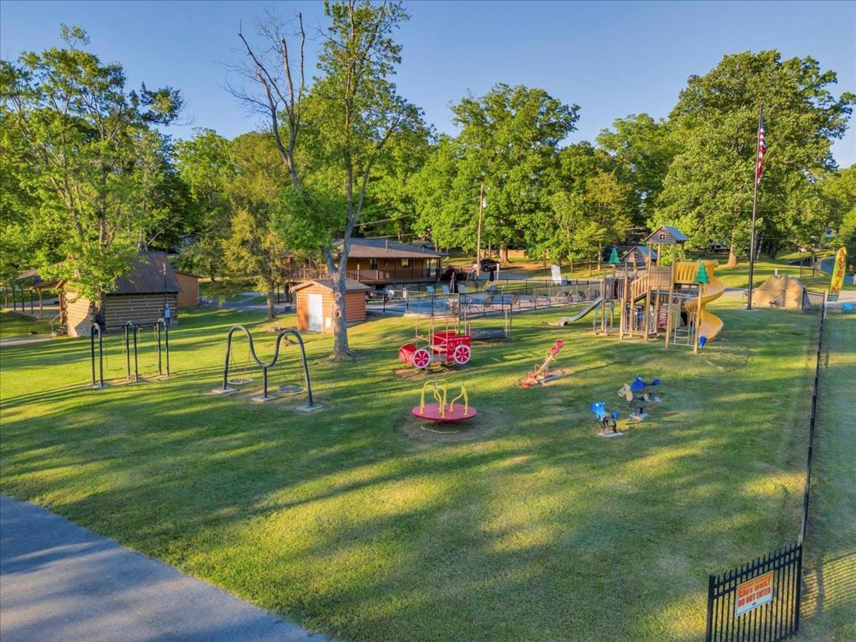 Cozy Log Retreat In Tennessee * Pigeon Forge